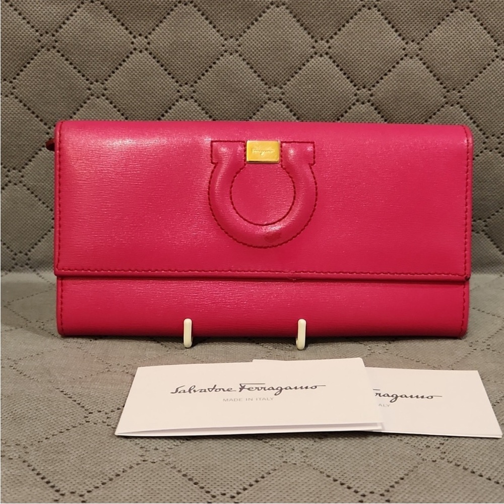 Authentic Salvatore Ferragamo  Beautiful Pink large wallet